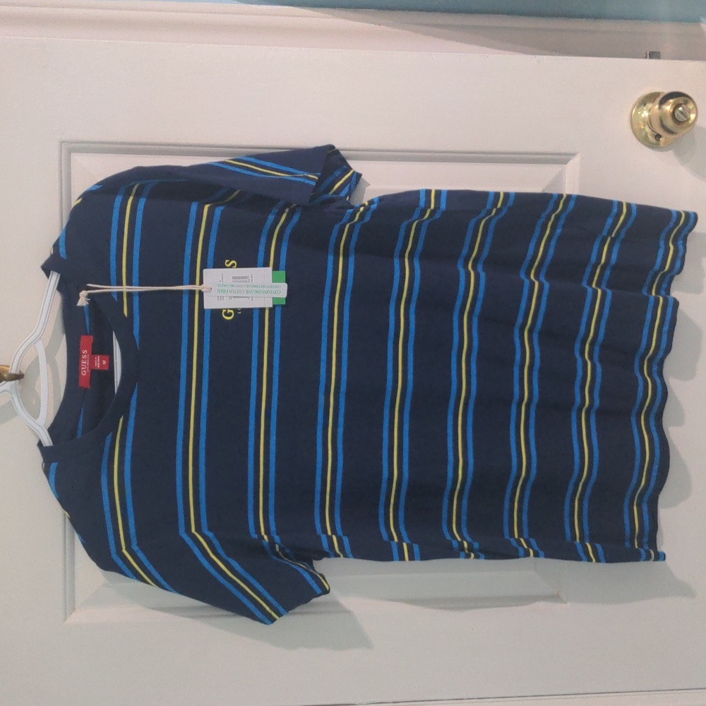 Men's guess tee brand new with tags